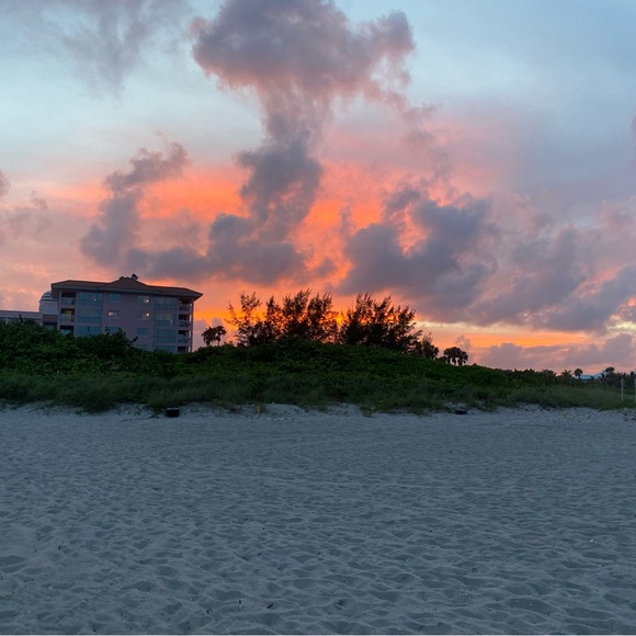 Meet your Posher, Karen - Picture 1 of 1